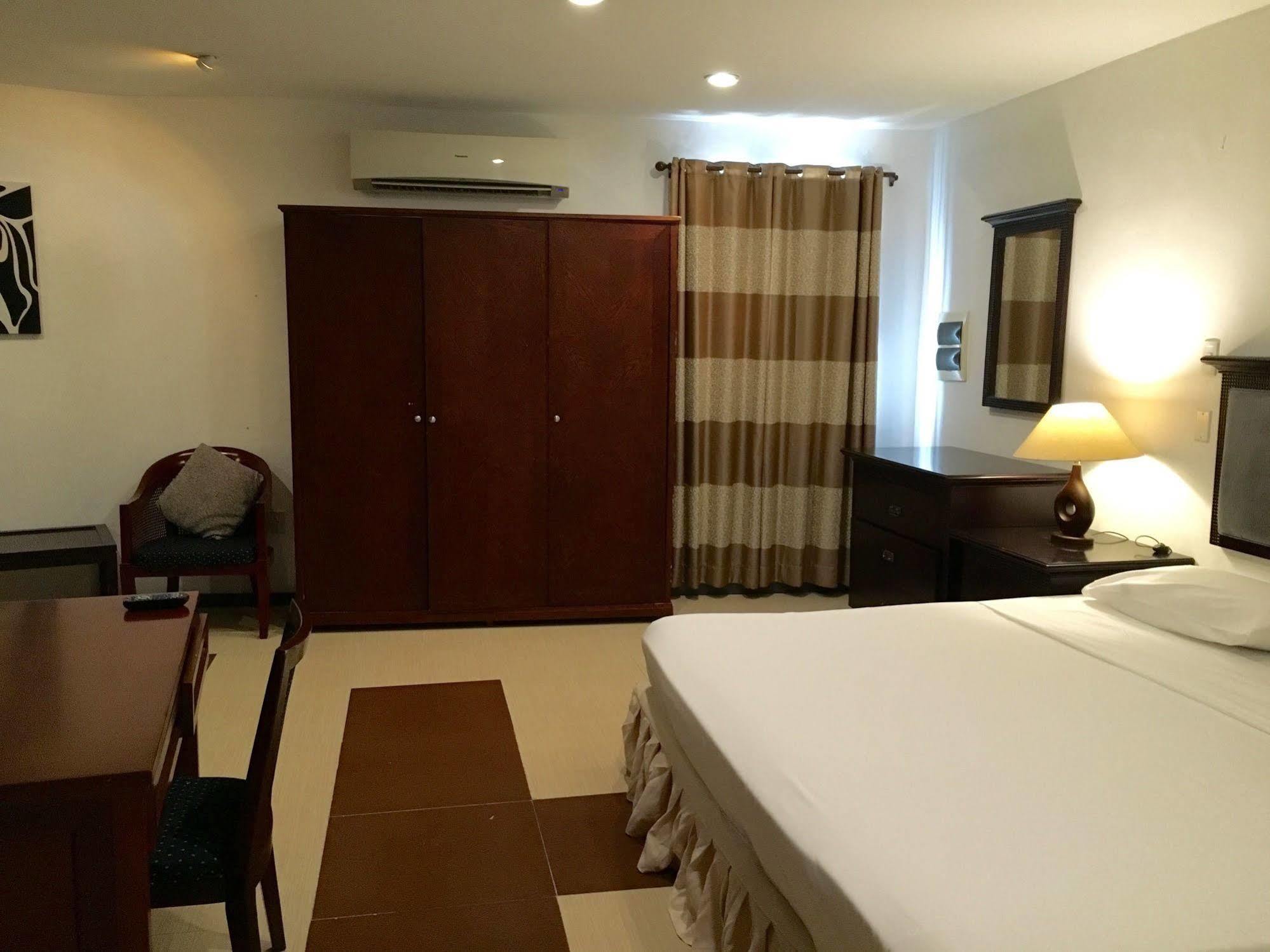 Curacao Suites Hotel 威廉斯塔德 外观 照片